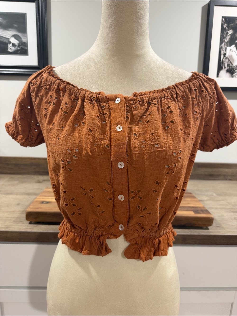 Blue Rain Rust Eyelet Button-Front Crop Top size small